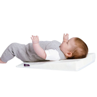Träumeland Visko Care Wedge Pillow Anti Reflux for babies 42 x 40 cm