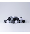 Chaîne de lumières Lifetime avec des boules de coton - Grey Colours